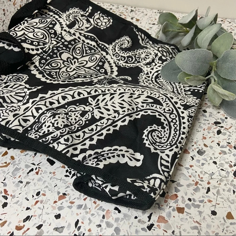 NWOT PAISLEY TOTE LUNCH BAG BLACK BAG ALL PURPOSE ZIPPER TOTE - Picture 7 of 14